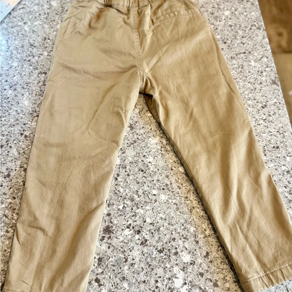 Uniqlo l Kid’s Heat Tech Khaki’s l Size 3-4